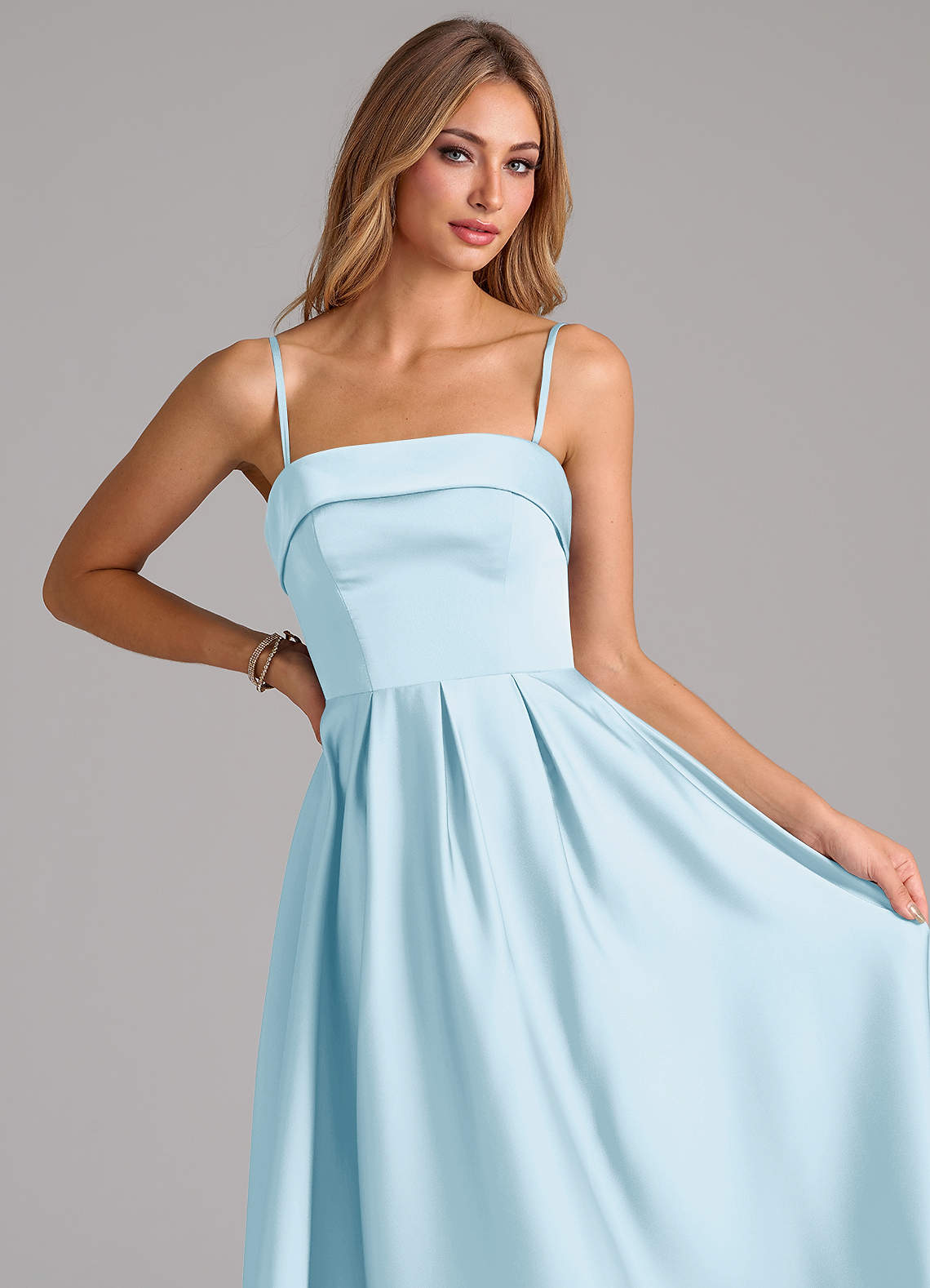 Azazie Lucienne Brudtärnklänningar Klä av A-Linje i Stretch Satin Axelbandslös Himmelsblå Konvertibel image1