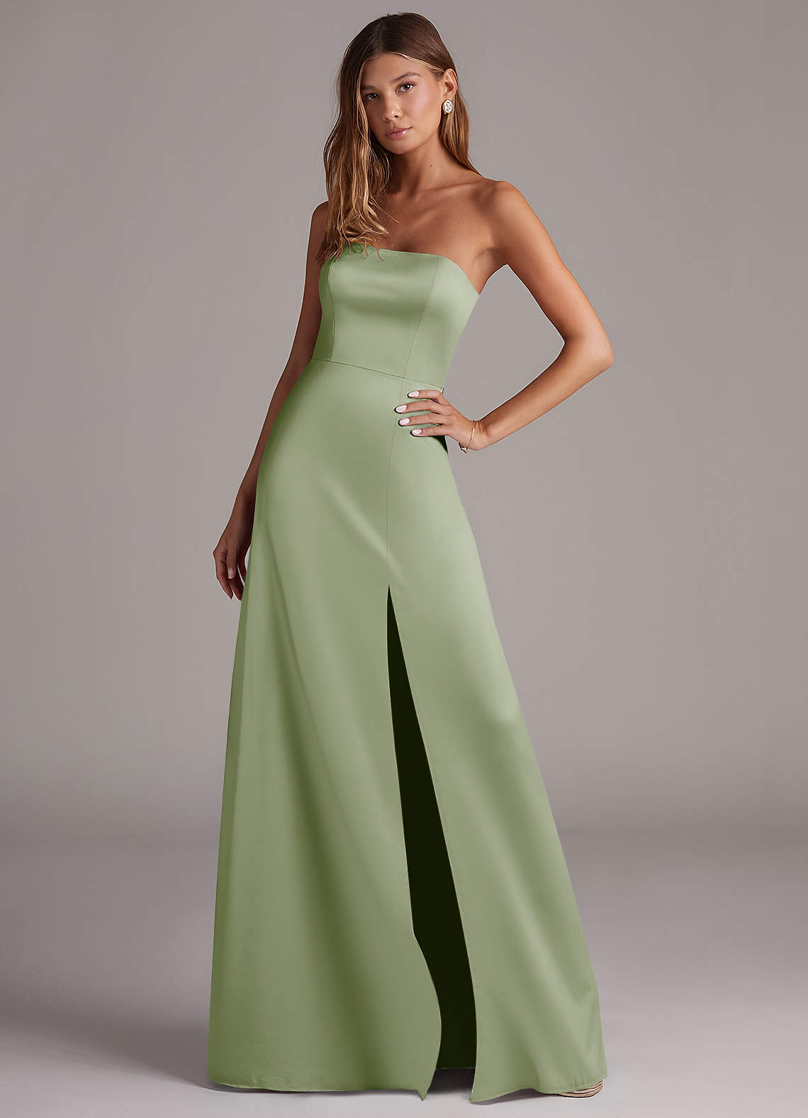 Azazie Wren Brudtärnklänningar Klä av A-Linje i Stretch Satin Axelbandslös Dusty Sage Konvertibel image2