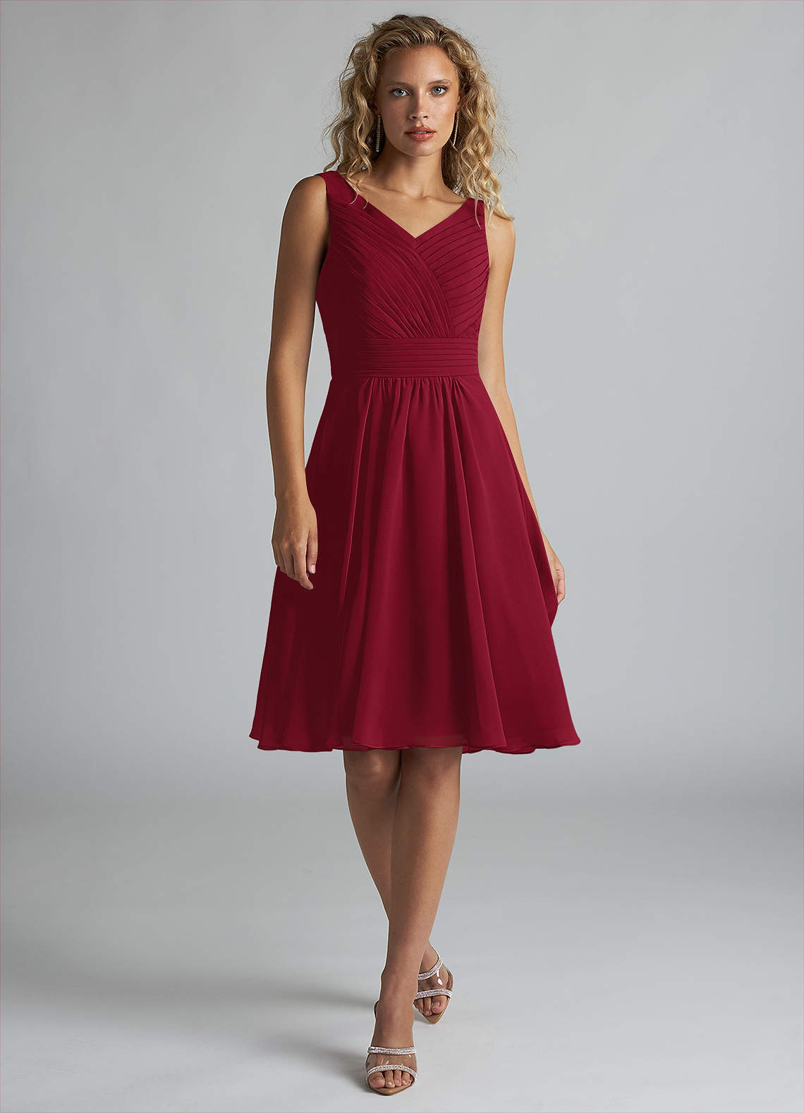 Azazie Grace Robes de demoiselle d'honneur Robe Trapèze en Mousseline de soie Plissée Bourgogne image1