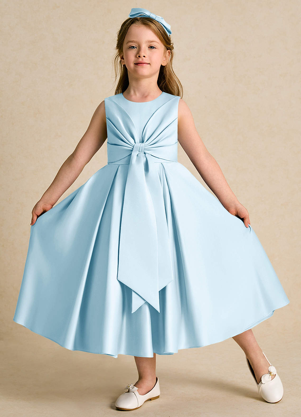 Azazie Lady Blumenmädchenkleider A-Linie Plissee Matte Satin Kleid Himmelblau image1