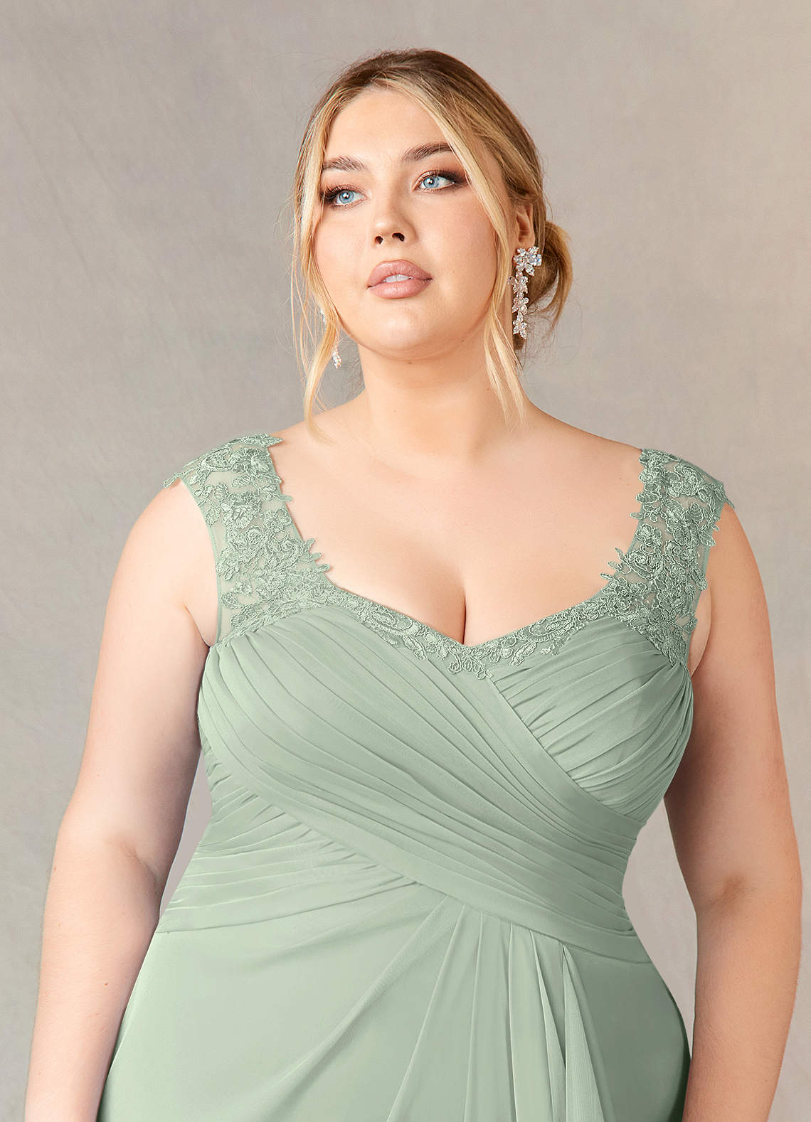 slim fit dress slacks Zapaka Women Green Plus Size Prom Dress with Slit Tulle A Line Spaghetti Straps Appliqued Corset Long Party Dress with Sequins, Green / US10 main image 1