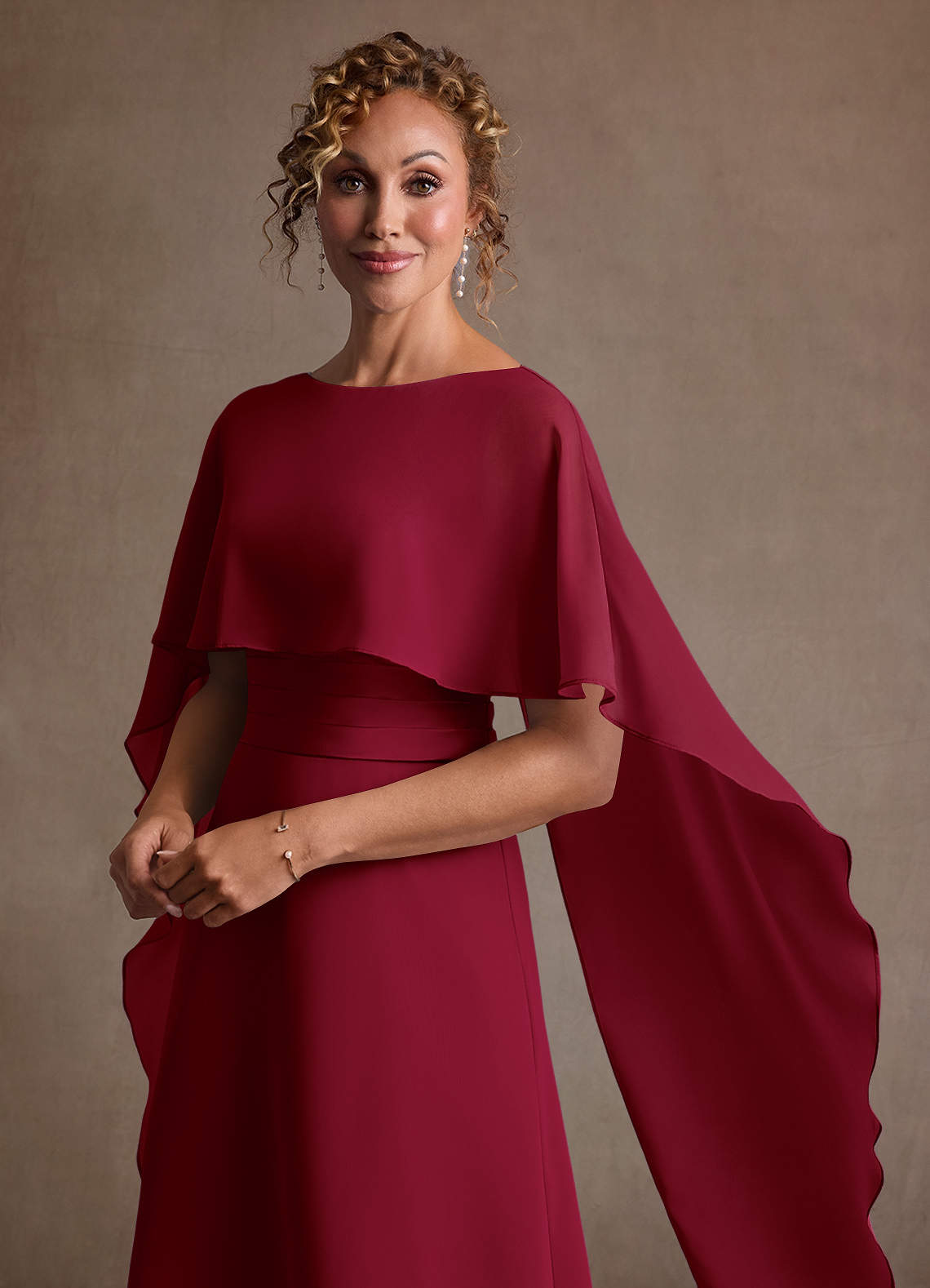 Azazie Marilla Vestidos para mãe da noiva Vestido Borgonha de Chiffon de Linha A com Plissado image7