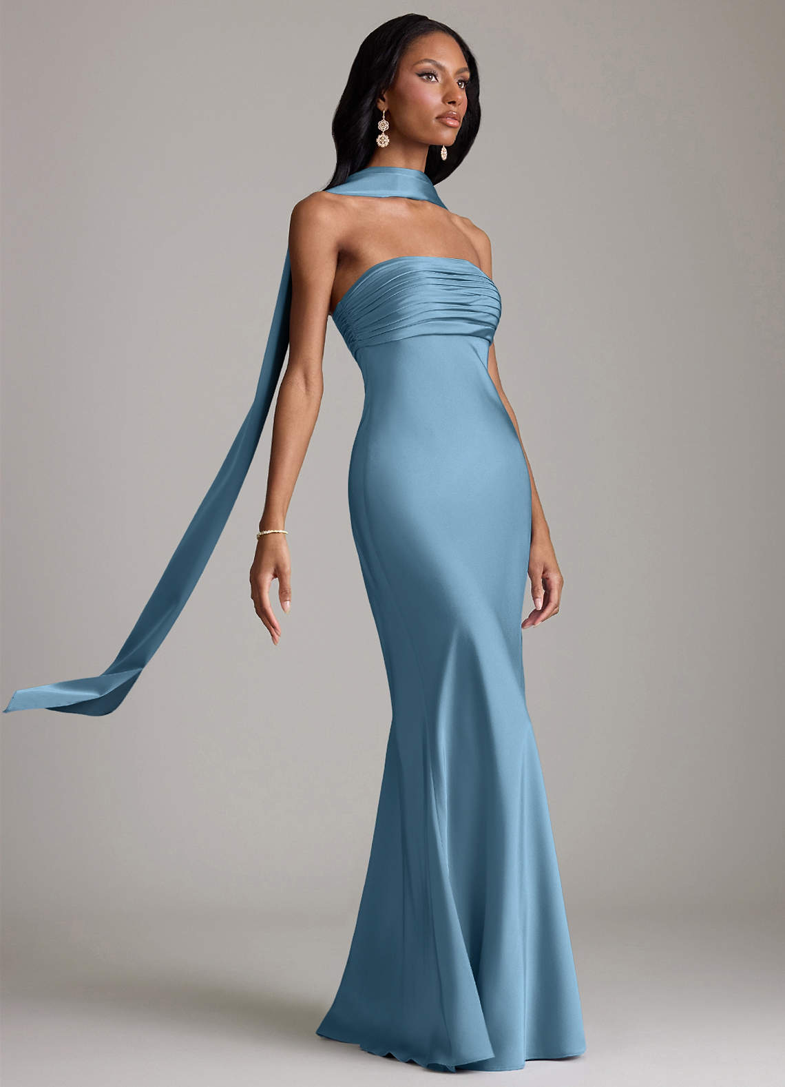 Azazie Saylor Vestidos de damas de honor Vestido de Azul Acero de Satén Elástico de Corte Sirena con Sin tirantes image9