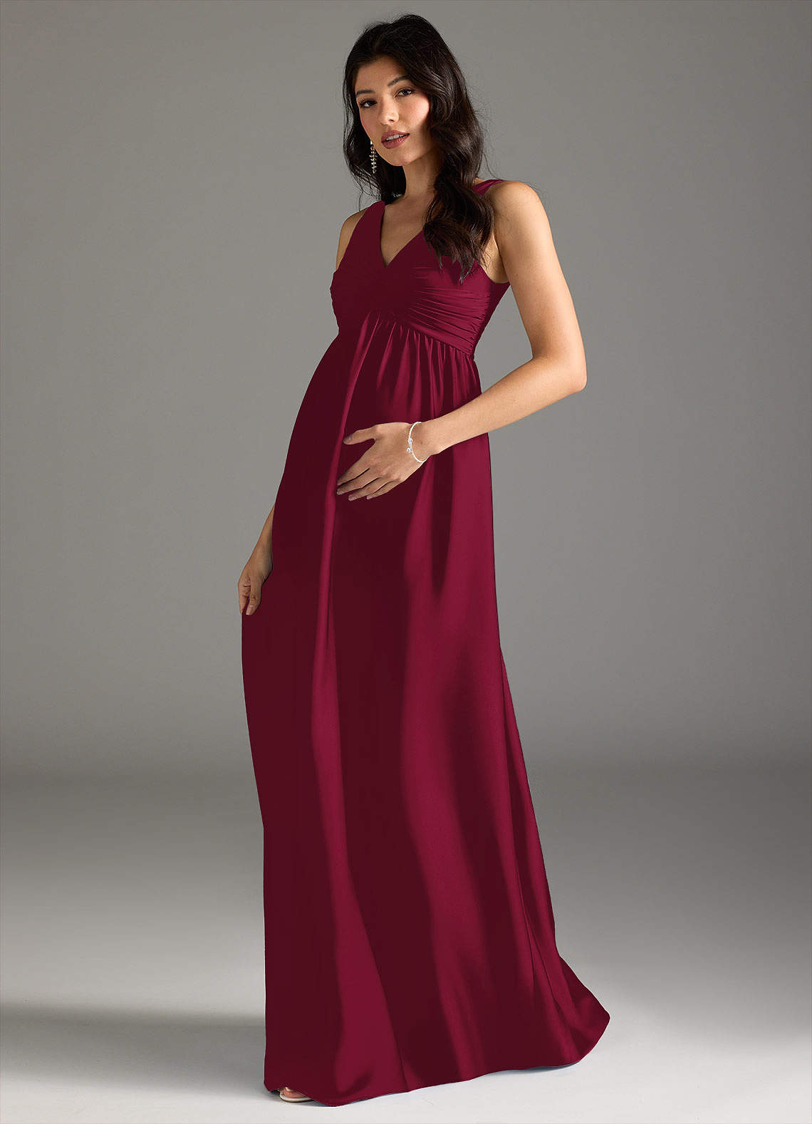 Azazie Yetta Robes de demoiselle d'honneur de maternité Robe Trapèze Plissée Longueur ras du sol Satin extensible image1