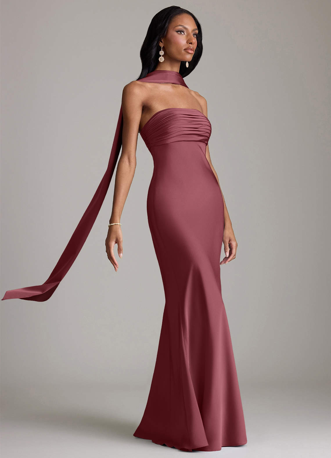 Azazie Saylor Brudtärnklänningar Klä av Sjöjungfru i Stretch Satin Axelbandslös Desert Rose image9