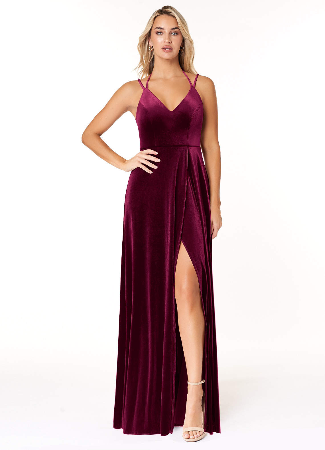 Azazie Sora Robes de demoiselle d'honneur Robe Trapèze en velours Dos nu avec nœud Cabernet image1