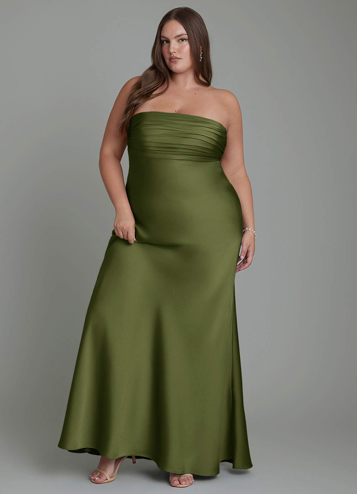 Azazie Saylor Jurken voor bruidsmeisjes Jurk van Stretch Satijn met Zeemeermin Strapless Olijf image1