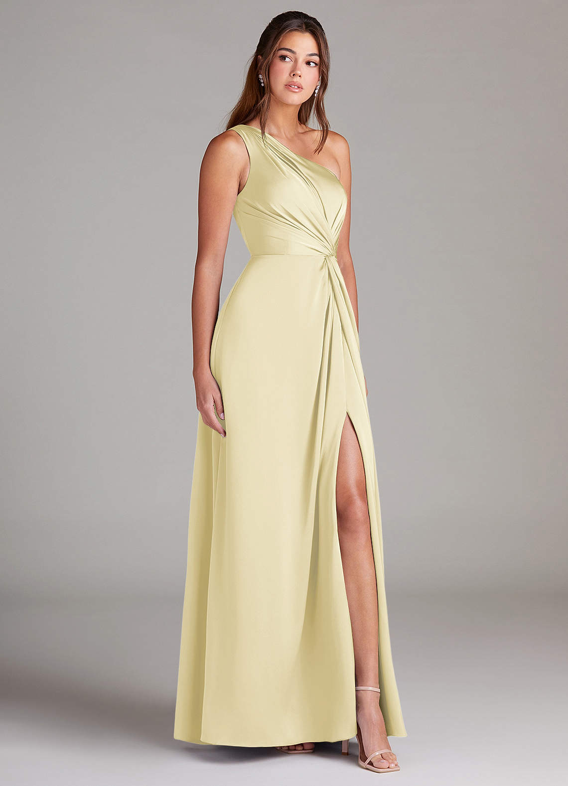 Azazie Brooke Robes de demoiselle d'honneur Robe Trapèze en Satin extensible Une épaule Sorbet Citron image4