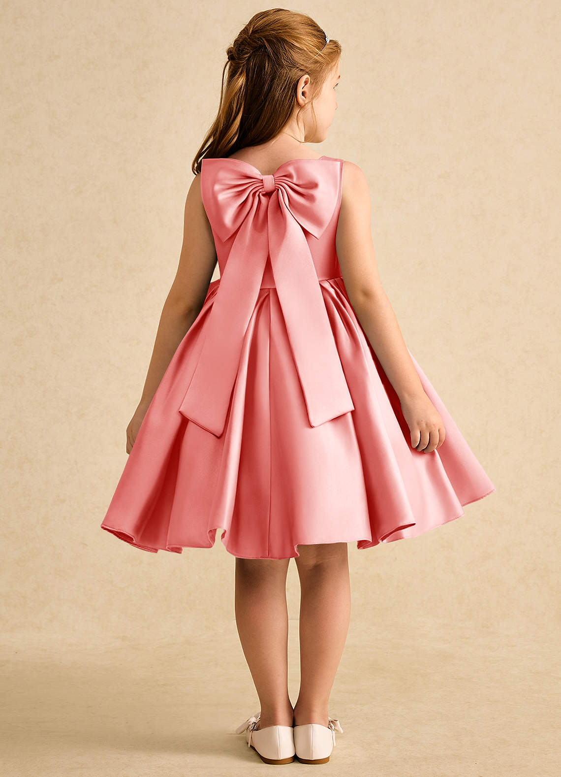 Azazie Jessie Blumenmädchenkleider A-Linie Schleifen Matte Satin Kleid Koralle image1