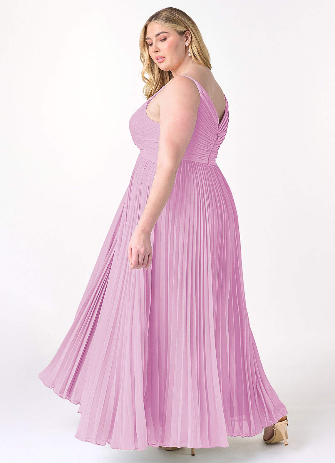 Azazie Raychelle Vestidos de damas de honor Vestido de Rosa Caramelo de Gasa de Línea A con Cuello en V image10
