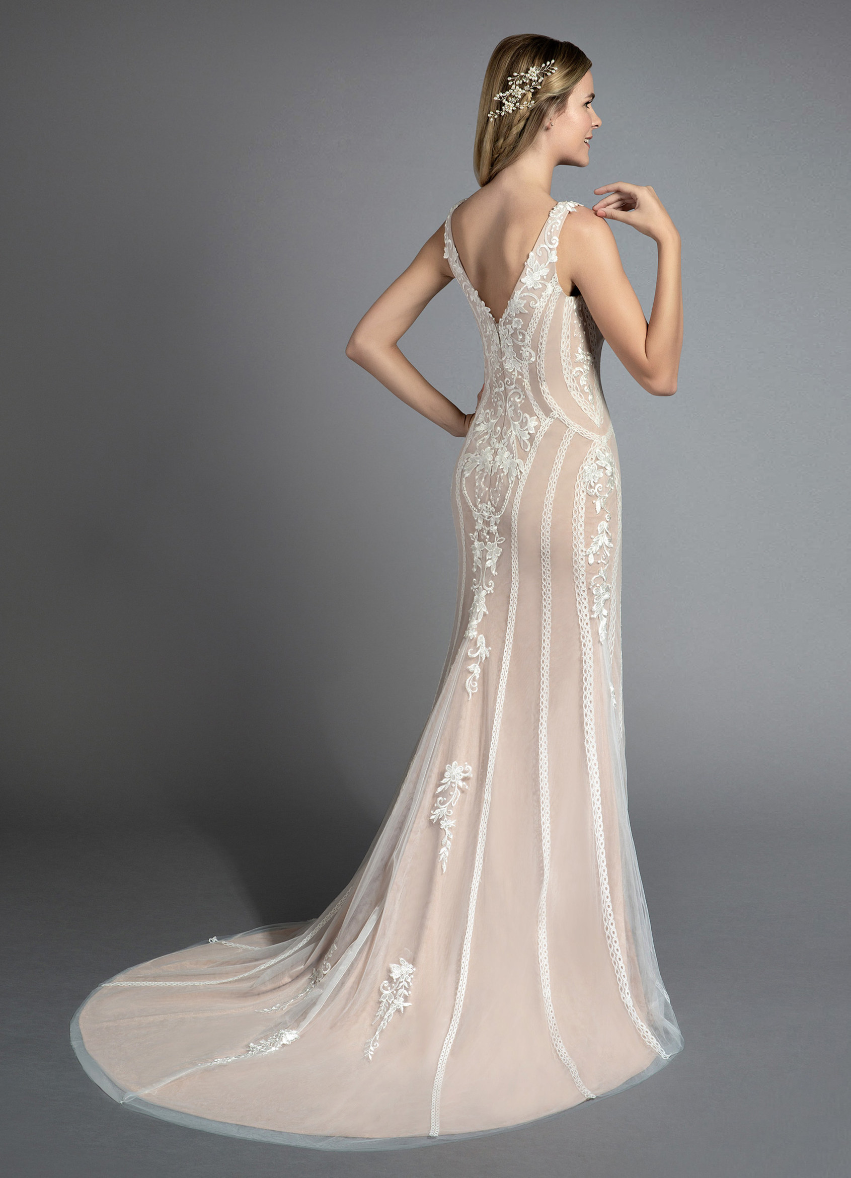 Azazie Ripley BG Wedding Dress - Diamond White/Nude | Azazie