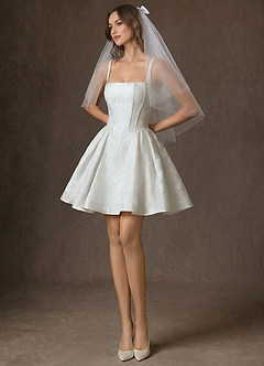 front The Satin Bow Shoulder Veil