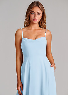 Azazie Elle Robes de demoiselle d'honneur Robe Trapèze en Mousseline de soie Plissée Bleu Ciel image6