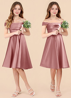 Azazie Amira Junior Vestido de Rosa Polvorienta de Satén Elástico de Corte en A con Plisado image1