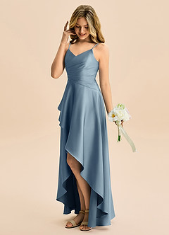 Azazie Eirlys Junior Vestido Azul Empoeirado de Cetim elástico de Linha A com Plissado image3