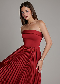 Azazie Mariana Robes de demoiselle d'honneur Robe Trapèze en Satin extensible Plissé Écarlate image4