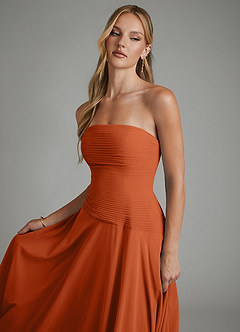 Azazie Layla Vestidos de damas de honor Vestido Naranja Quemada de Gasa de Línea A con Palabra de honor image6