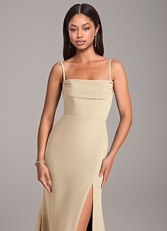 Azazie Saige Robes de demoiselle d'honneur Robe Fourreau Convertible en Mousseline de soie Épaule décolletée Champagne image2