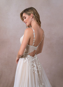 Azazie Devi Vestidos de novia Vestido de Blanco Diamante Nude de Tul de Corte en A con Encaje Cuello V image3
