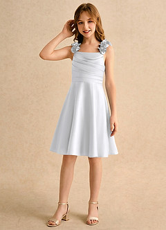 Azazie Resa Girls Formal Vente finale Robe Trapèze en Mat Satiné Plissée Blanc image5