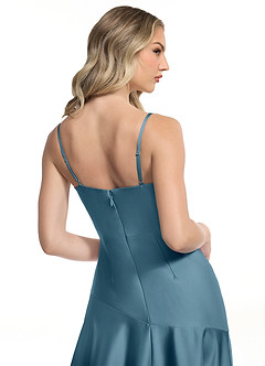Azazie Kayla Robes de demoiselle d'honneur Robe Fourreau en Satin extensible Fente Latérale Bermude image5