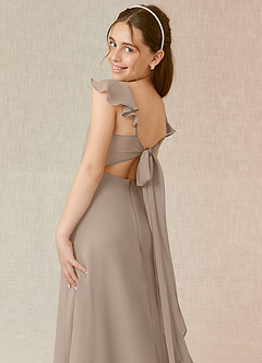 Azazie Everett Junior Robe Trapèze en Mousseline de soie Taupe image7