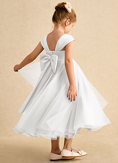 Azazie Chickadee vestidos de niña de las flores Vestido de Blanco de Satin Mate de Corte Princesa con Escote de Corazón image1
