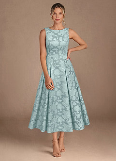 Azazie Fulton Abiti per la Madre della Sposa Abito A-Line in Burnout Floreale Plissettato Nebbia image4