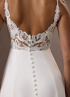 Azazie Xena Vestidos de novia Vestido de Blanco Diamante Arena de Crepé elástico de Corte en A con Lentejuelas cuello pico image5