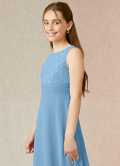 Azazie Snow Junior Abito A-Line in Chiffon Pizzo Blu Acciaio image5