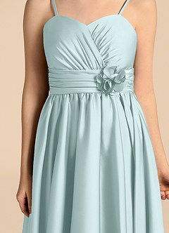 Azazie Catalina Junior Abito A-Line in Raso Elasticizzato Scollo a Cuore Sea Glass image8