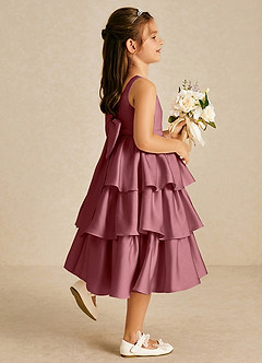 Azazie Margery Robe Demoiselle D'honneur Fillette Robe Trapèze en Satin extensible Arc Rose Du Désert image5