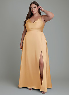 Azazie Sarella Robes de demoiselle d'honneur Robe Trapèze en Satin extensible Plissé Or image6