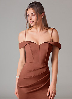 Azazie Everly Robes de demoiselle d'honneur Robe Sirène Convertible en Satin extensible Épaule décolletée Argile image2