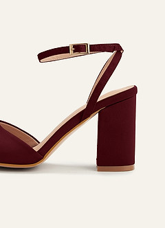 front Escarpins à bout carré en satin stretch assorti