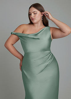 Azazie Emerson Robes de demoiselle d'honneur Robe Sirène en Satin extensible Épaules dénudées Sauge D'argent image12