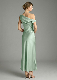 Azazie Emerson Abiti da Damigella Abito Sirena in Raso Elasticizzato a Spalla Scoperta Agave image6