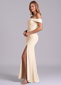 Azazie Luciana Robes de demoiselle d'honneur Robe Fourreau Convertible en Mousseline de soie Épaule décolletée Albâtre Blanc image4