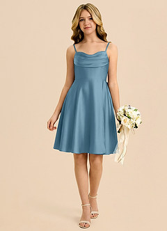 Azazie Bear Vestido de Bermudas de Satén Elástico de Corte en A con Escote de Corazón image3