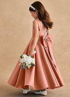 Azazie Honey Bear Blumenmädchenkleider A-Linie Plissee Matte Satin Kleid Mai Tai image4