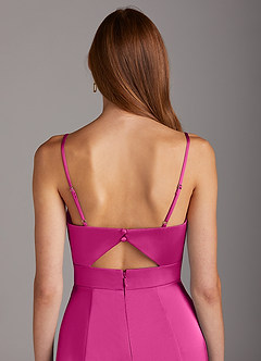 Azazie Shania Vestidos de damas de honor Vestido de Fucsia de Satén Elástico de Corte Recto con Cuello en V Plisado image4