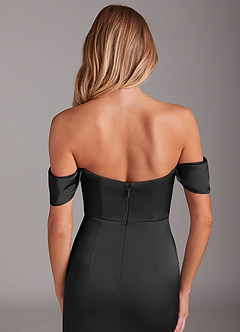 Azazie Saige Jurken voor thuis passen Jurk van Stretch Satijn met Kolom Off the Shoulder Zwart image9
