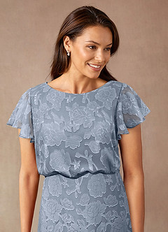 Azazie Lehi vestidos de madre de la novia Vestido de Azul Polvoriento de Devorado Floral de Corte En A con Cuello de barco image6