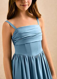 Azazie Maisie Girls Formal Robe Demoiselle D'honneur Fillette Robe Trapèze en Satin extensible Rayé Acier Bleuté image6