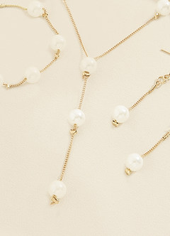 front Pearl And Gold Chain Jewelry Set