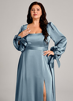 Azazie Leonia Robes de demoiselle d'honneur Robe Trapèze en Satin extensible Manche longue Bleu Poussiéreux image9