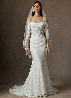 front Grace Floral Lace Fingertip Veil