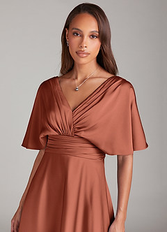 Azazie Pamela Robes de demoiselle d'honneur Robe Trapèze en Satin extensible Plissée Argile image5