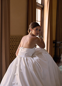 front Mini Pearl Back Body Chain