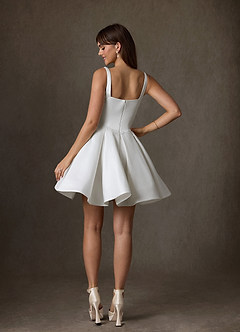 Azazie Zelina Vestidos de novia Vestido de Diamante Blanco de Satén de Corte en A con Escote de Corazón image6